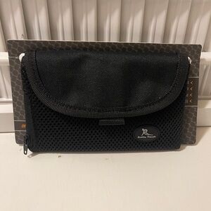 Running Buddy Magnetic Running Fanny Pack for Men & Women strapless, new